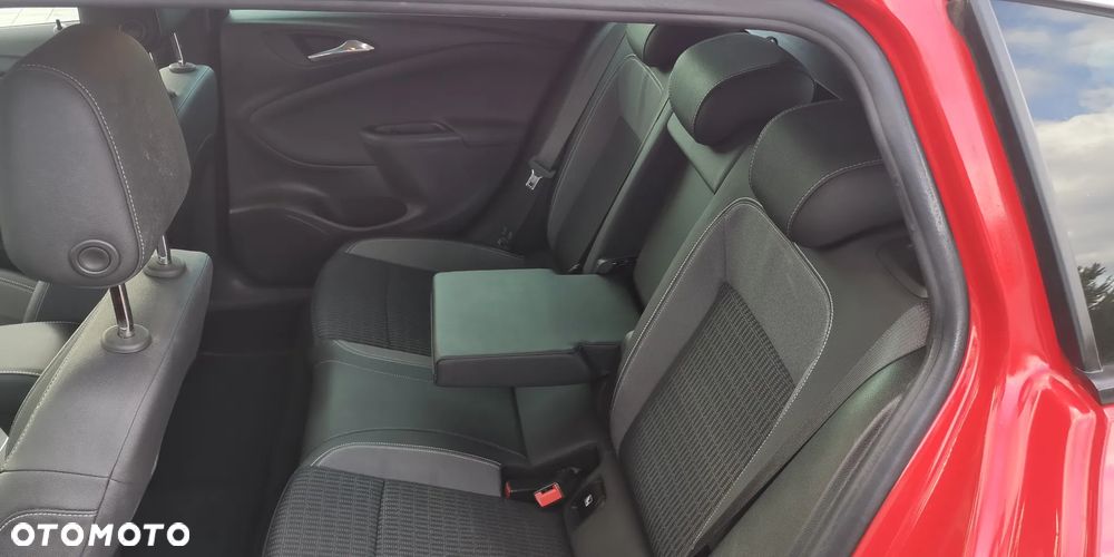 Opel Astra 1.2 Turbo GS Line - 23