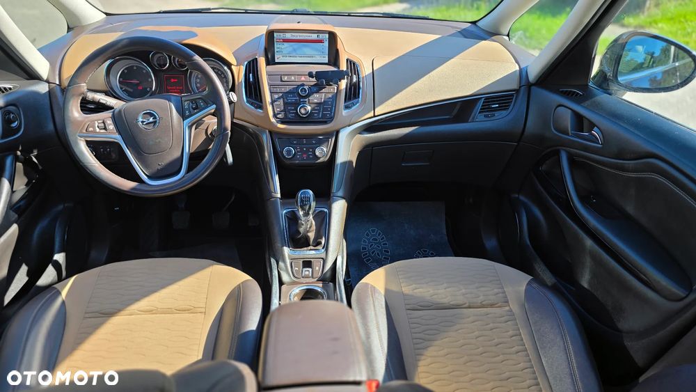 Opel Zafira Tourer 2.0 CDTI Innovation - 16