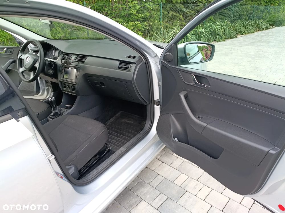 Skoda RAPID - 11