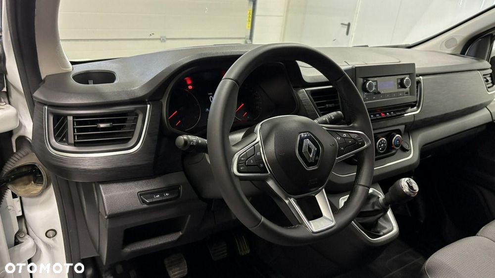 Renault Trafic - 10