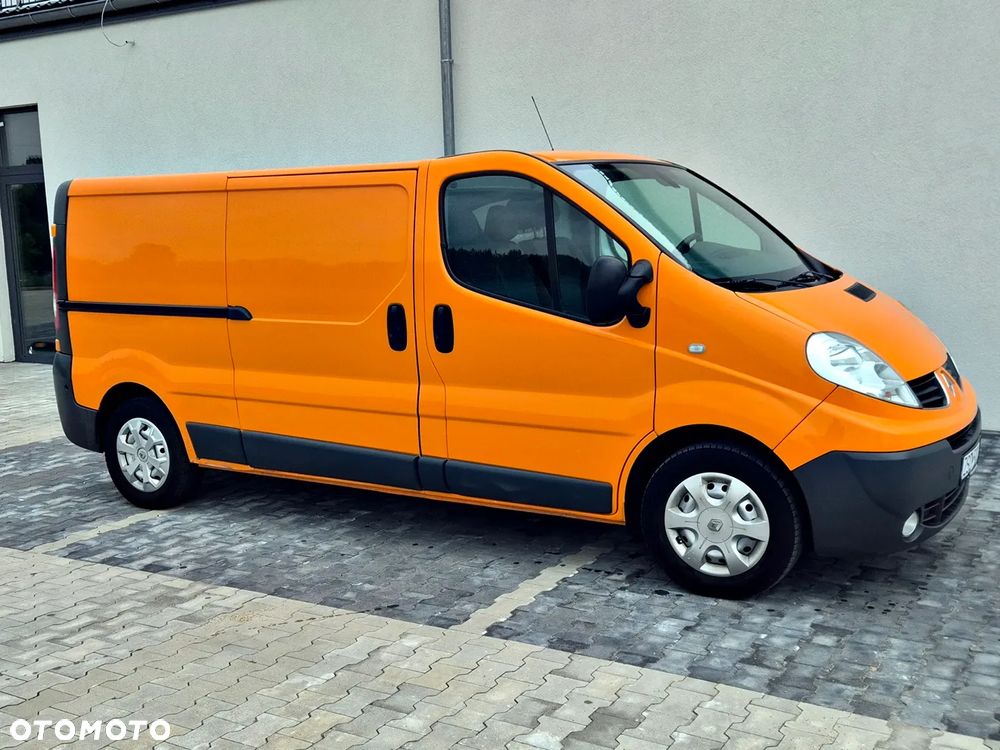 Renault Trafic - 2