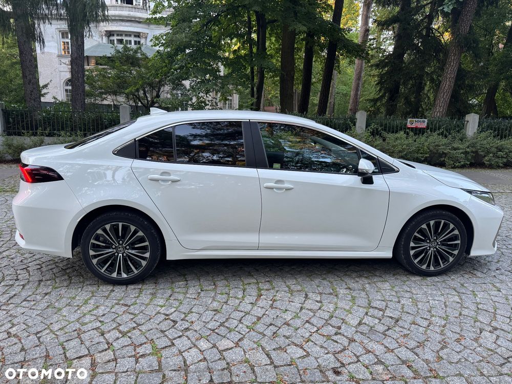 Toyota Corolla 1.8 Hybrid Executive - 4