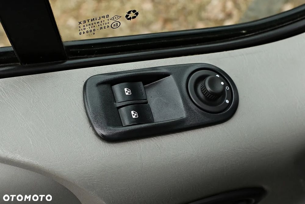 Renault Trafic - 35
