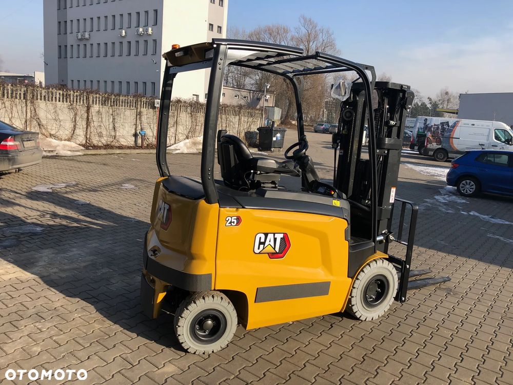 Caterpillar EP25ACN - 5