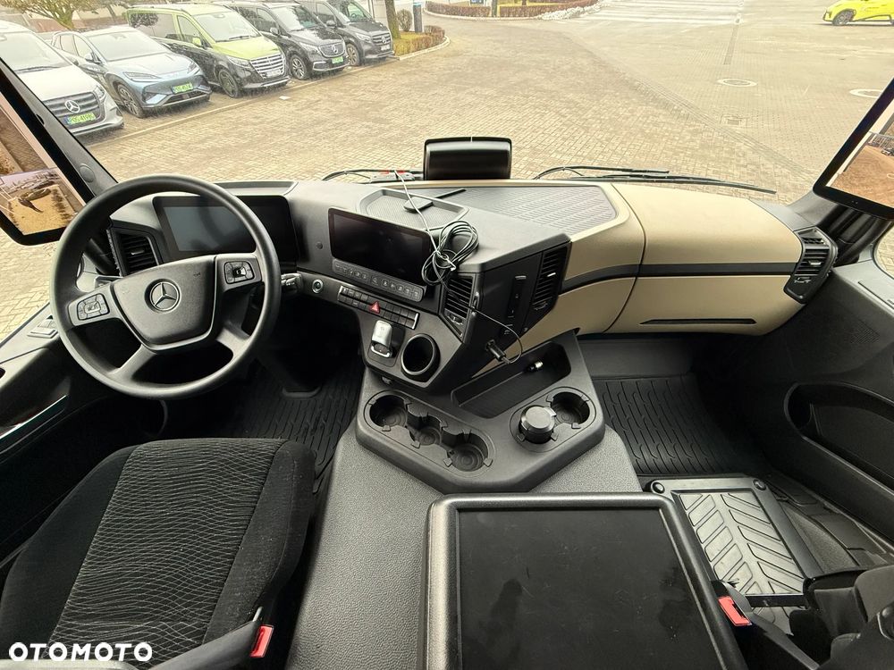 Mercedes-Benz 1836 - 10