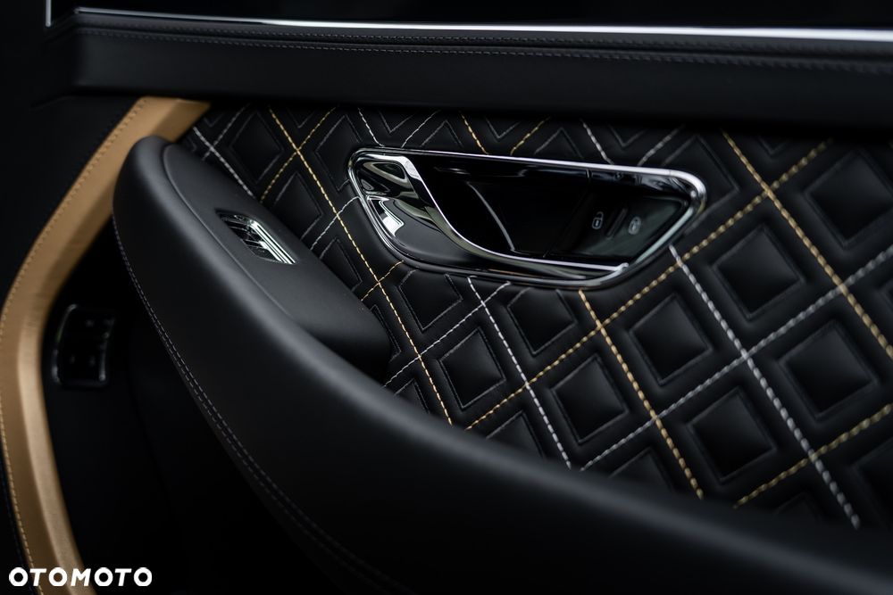 Bentley Continental GT V8 Mulliner - 25