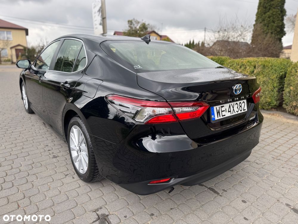 Toyota Camry 2.5 Hybrid Comfort CVT - 6