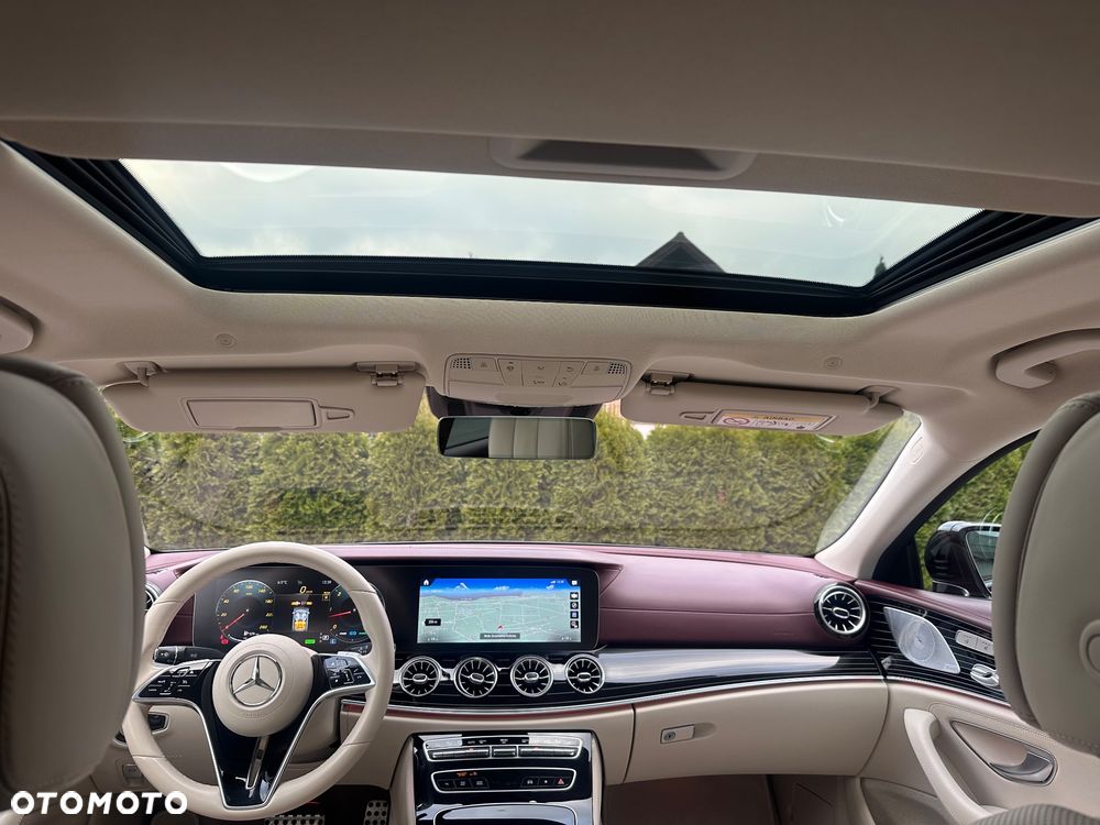 Mercedes-Benz CLS - 24