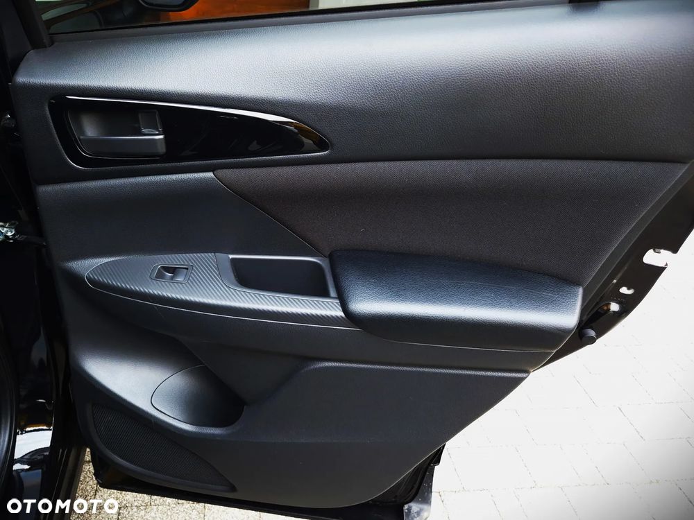 Mitsubishi Eclipse Cross 1.5 T-MIVEC ClearTec CVT 2WD Diamant Edition - 32