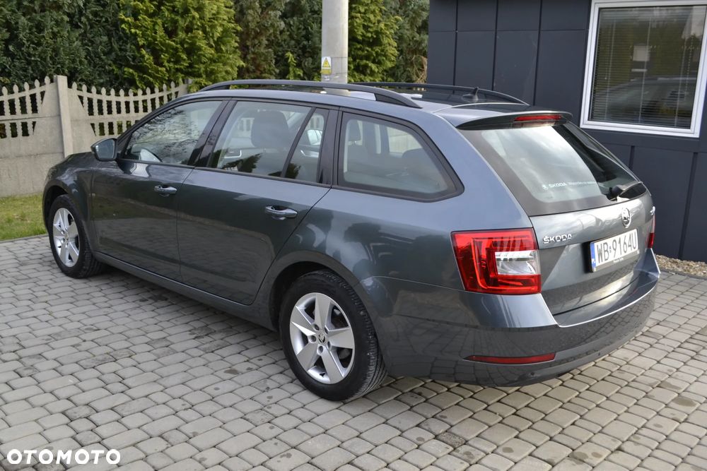 Skoda Octavia 1.6 TDI Ambition - 19