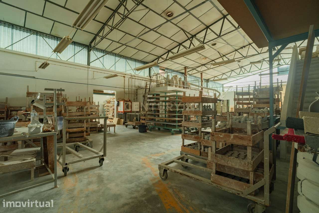 Fábrica de Faianças Totalmente Equipada | Aljubarrota – Alcobaça - Grande imagem: 4/40