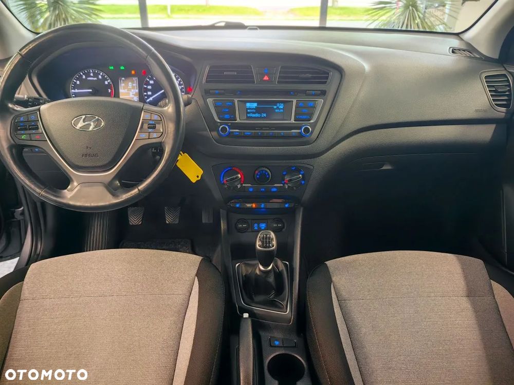 Hyundai i20 1.4 Premium - 9
