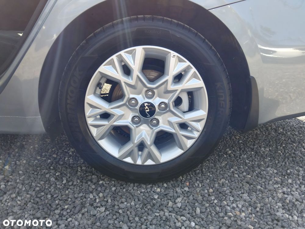 Kia Ceed 1.5 T-GDI M - 26