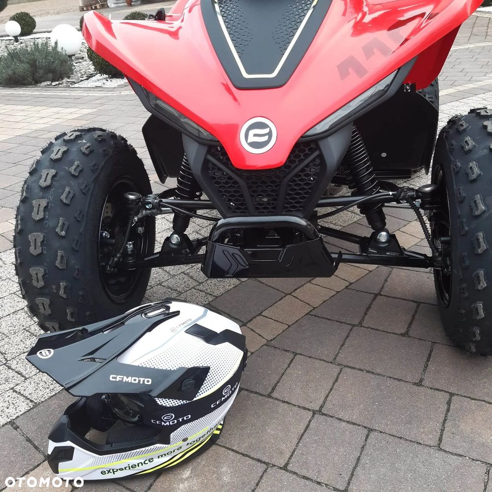 CFMoto CForce - 8