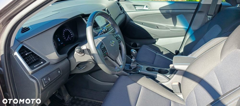 Hyundai Tucson blue 1.6 GDi 2WD Classic - 17