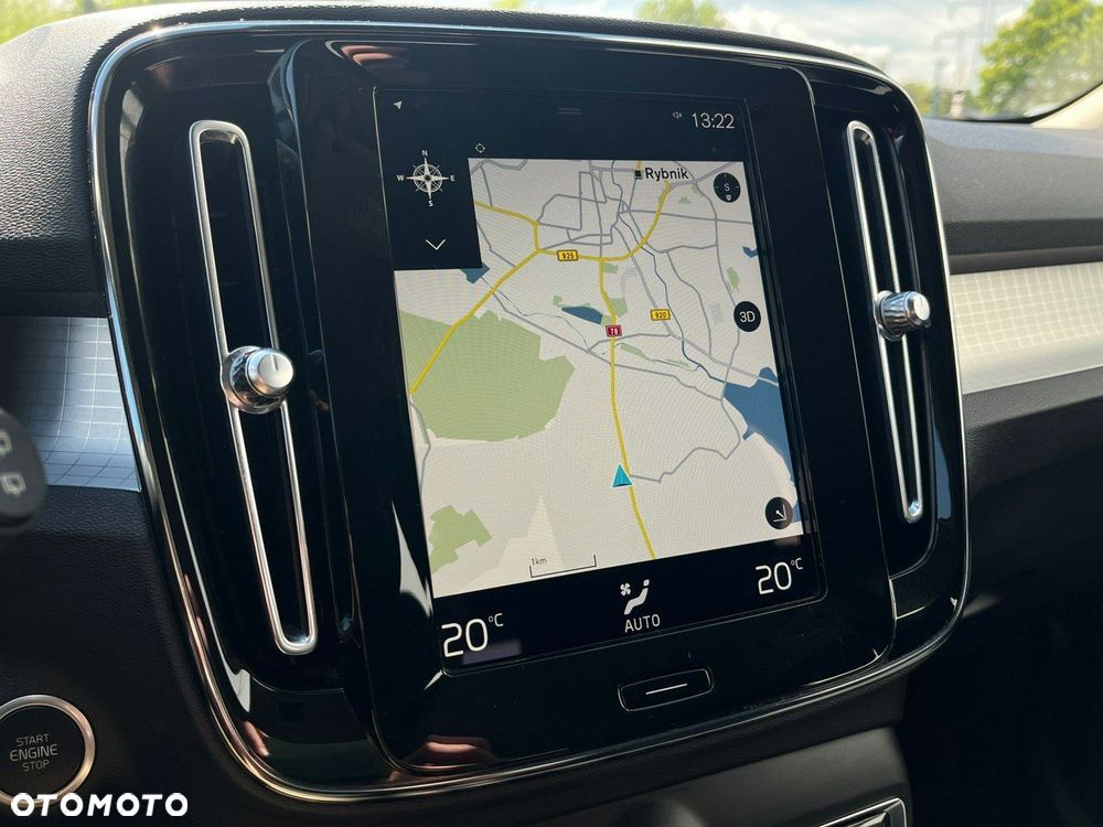 Volvo XC 40 - 24