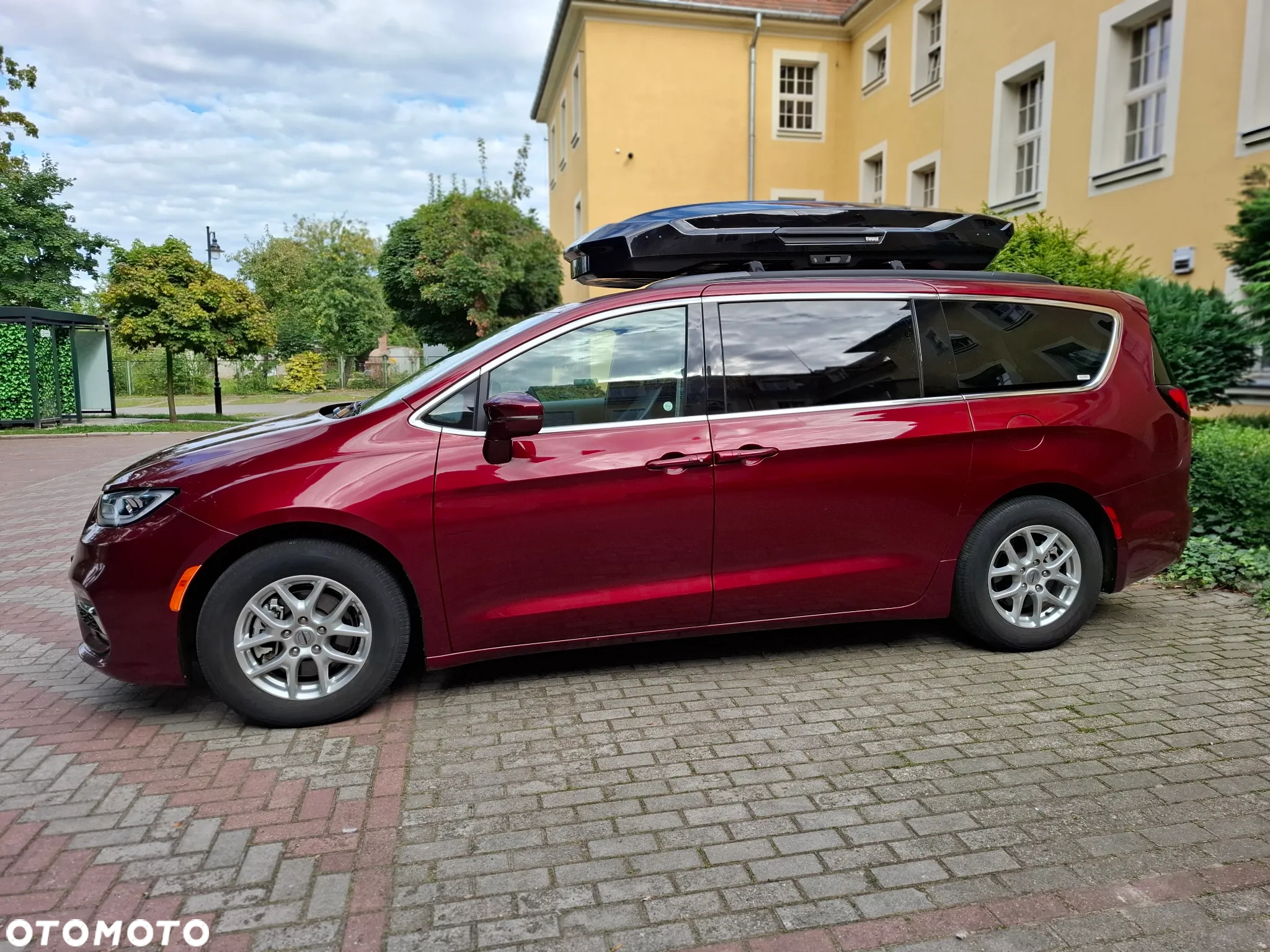 Chrysler Pacifica - 8