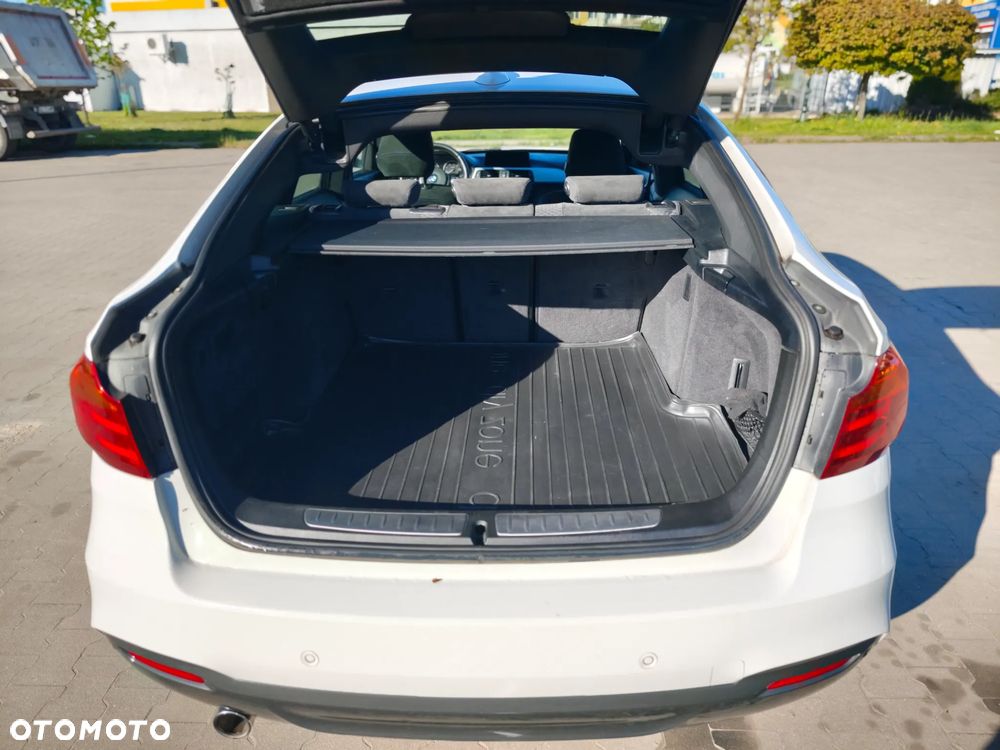 BMW 3GT 318d M Sport - 27