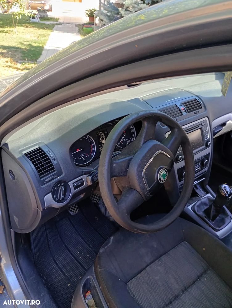 Skoda Octavia 1.6 TDI Classic - 9