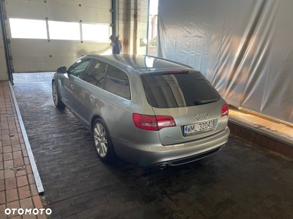 Audi A6 Avant 2011 photo 2