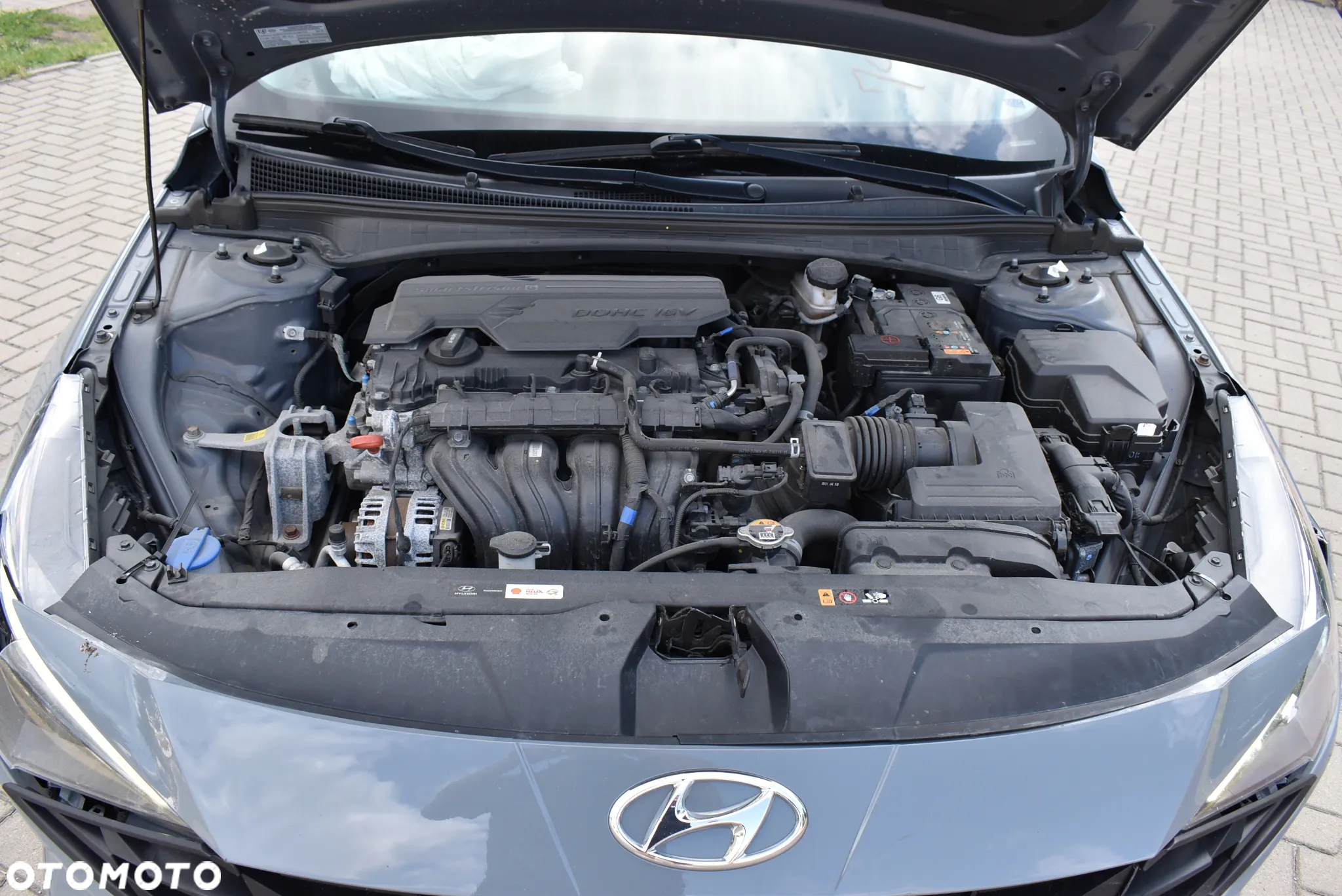 Hyundai Elantra - 11