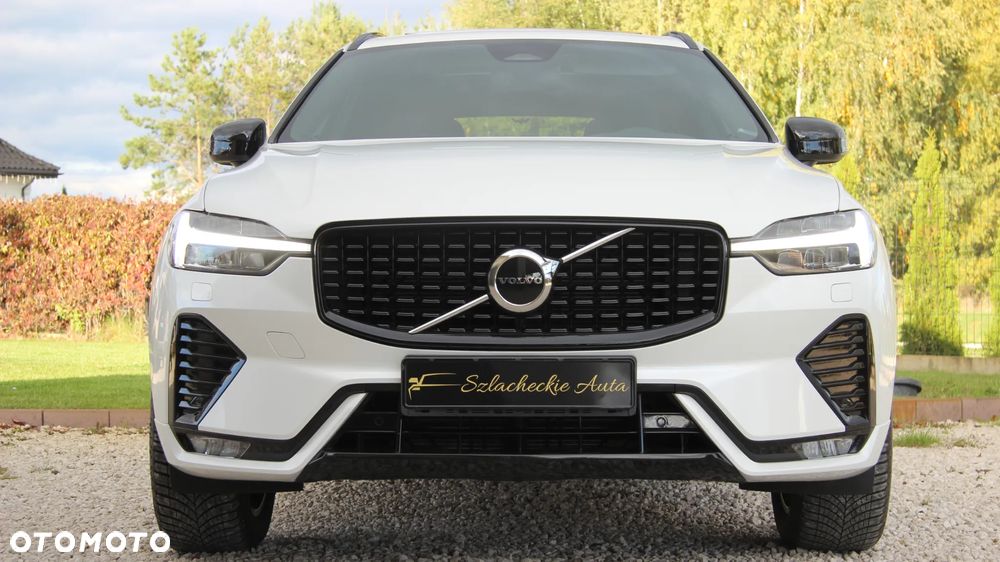Volvo XC 60 B4 D AWD Plus Dark - 22