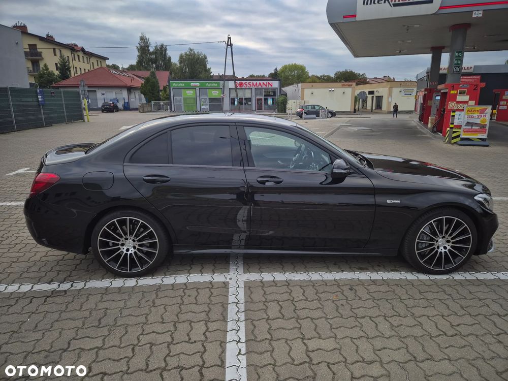 Mercedes-Benz Klasa C AMG 43 4-Matic - 9