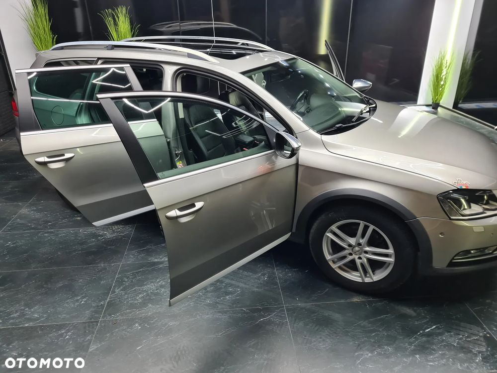 Volkswagen Passat Alltrack - 30