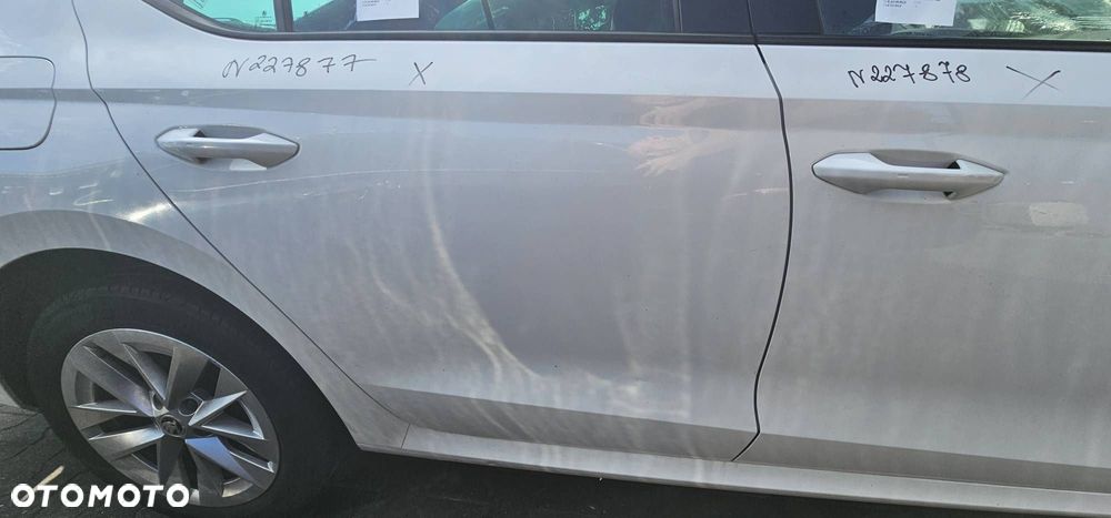 DRZWI PRAWE TYŁ SKODA OCTAVIA IV LF9E ORYGINAŁ - 3