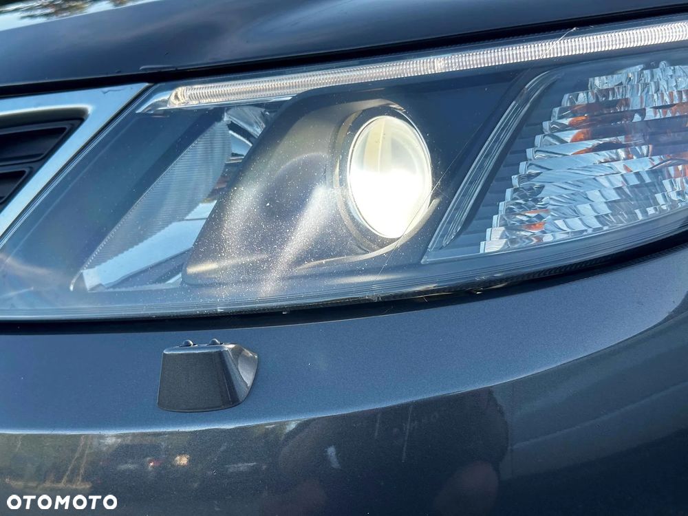 Saab 9-3 1.9TTiD PF Vector Euro5 - 21