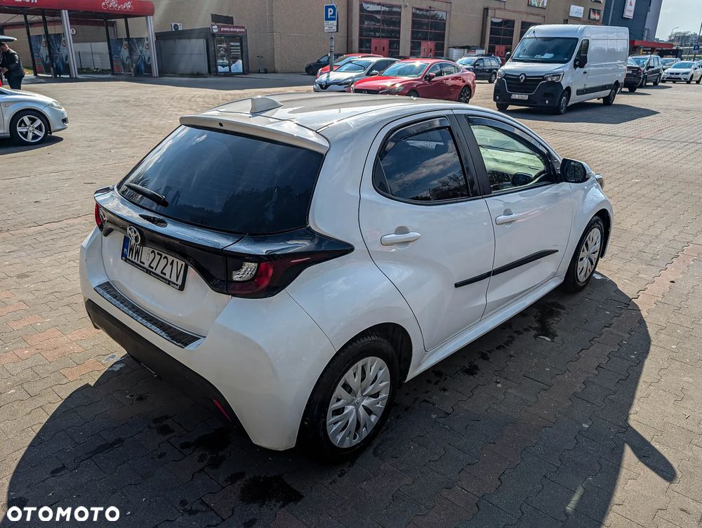 Toyota Yaris VAN - 3