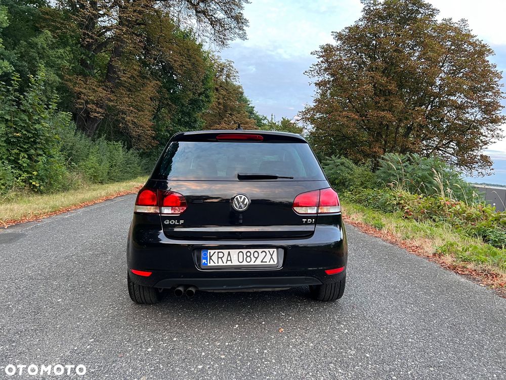 Volkswagen Golf 2.0 TDI DPF Highline - 4