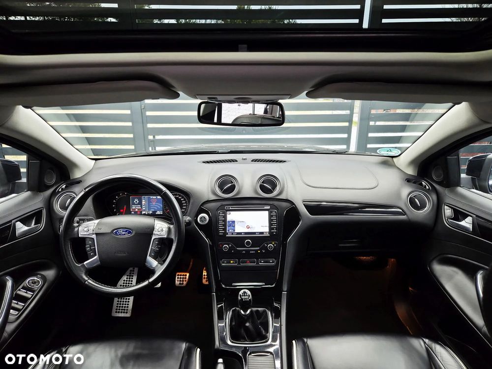 Ford Mondeo - 22