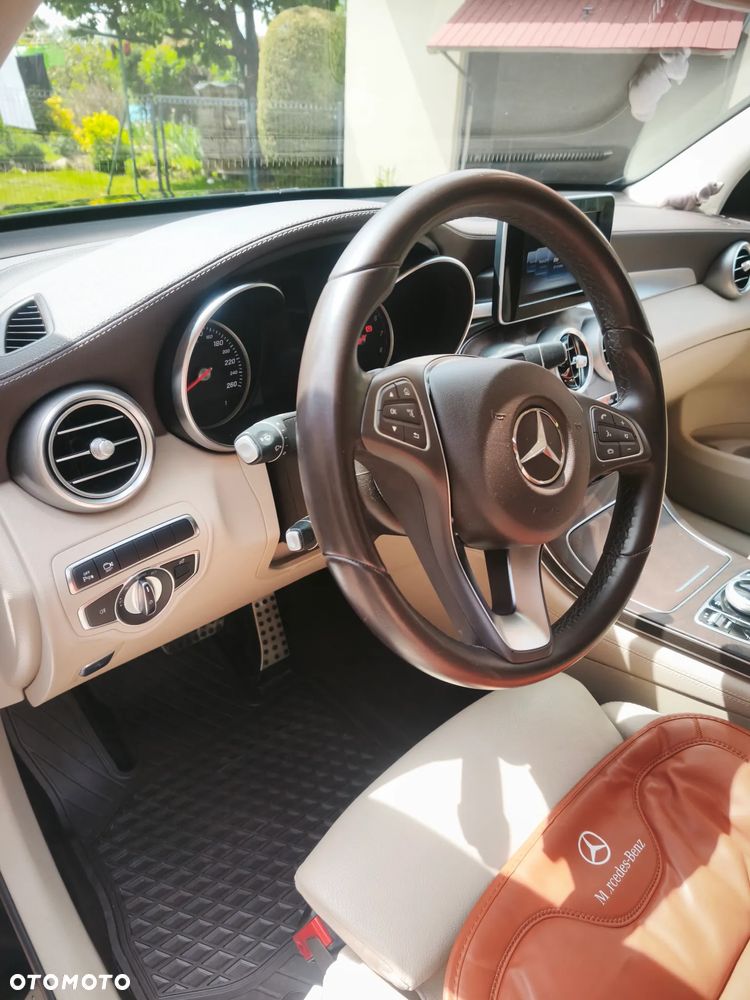 Mercedes-Benz GLC - 7