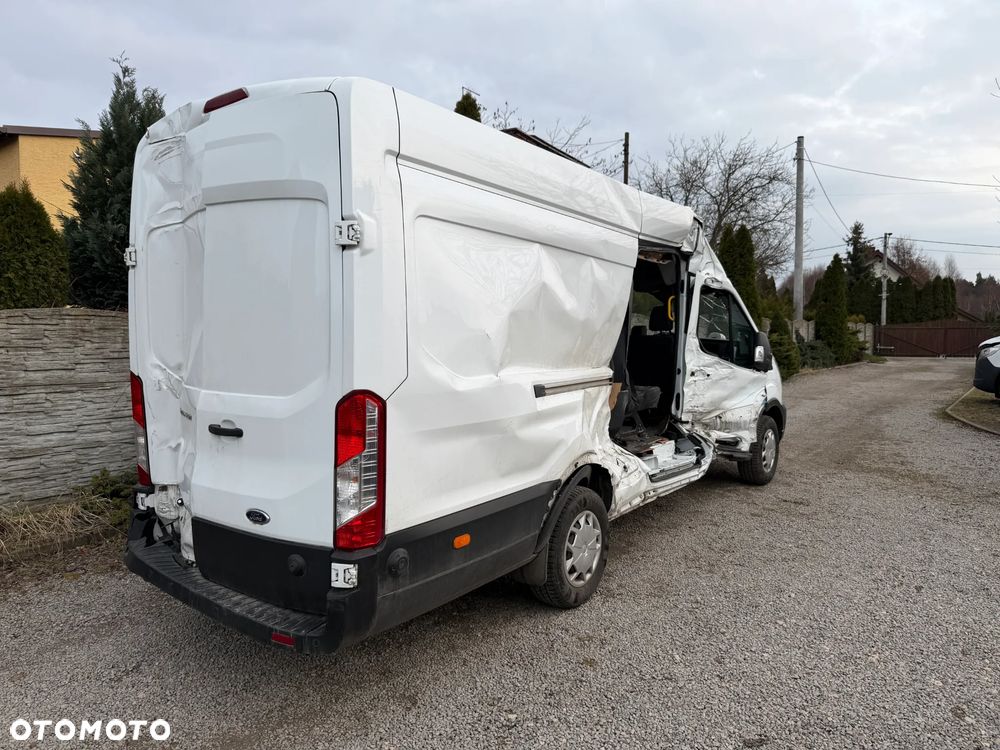 Ford Transit - 17