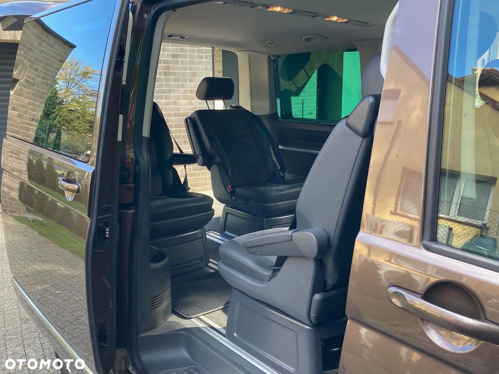 Volkswagen Multivan - 13
