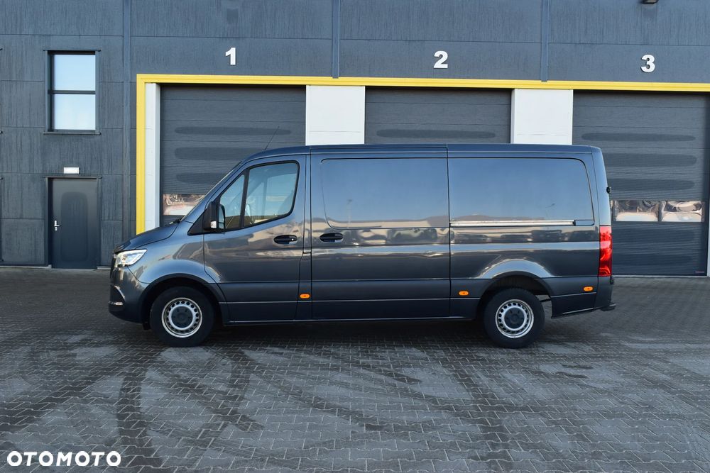 Mercedes-Benz Sprinter 319 V6 3.0 LED*Navi*Distronic*Webasto - 2