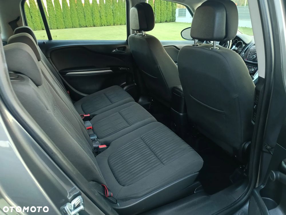 Opel Zafira - 23