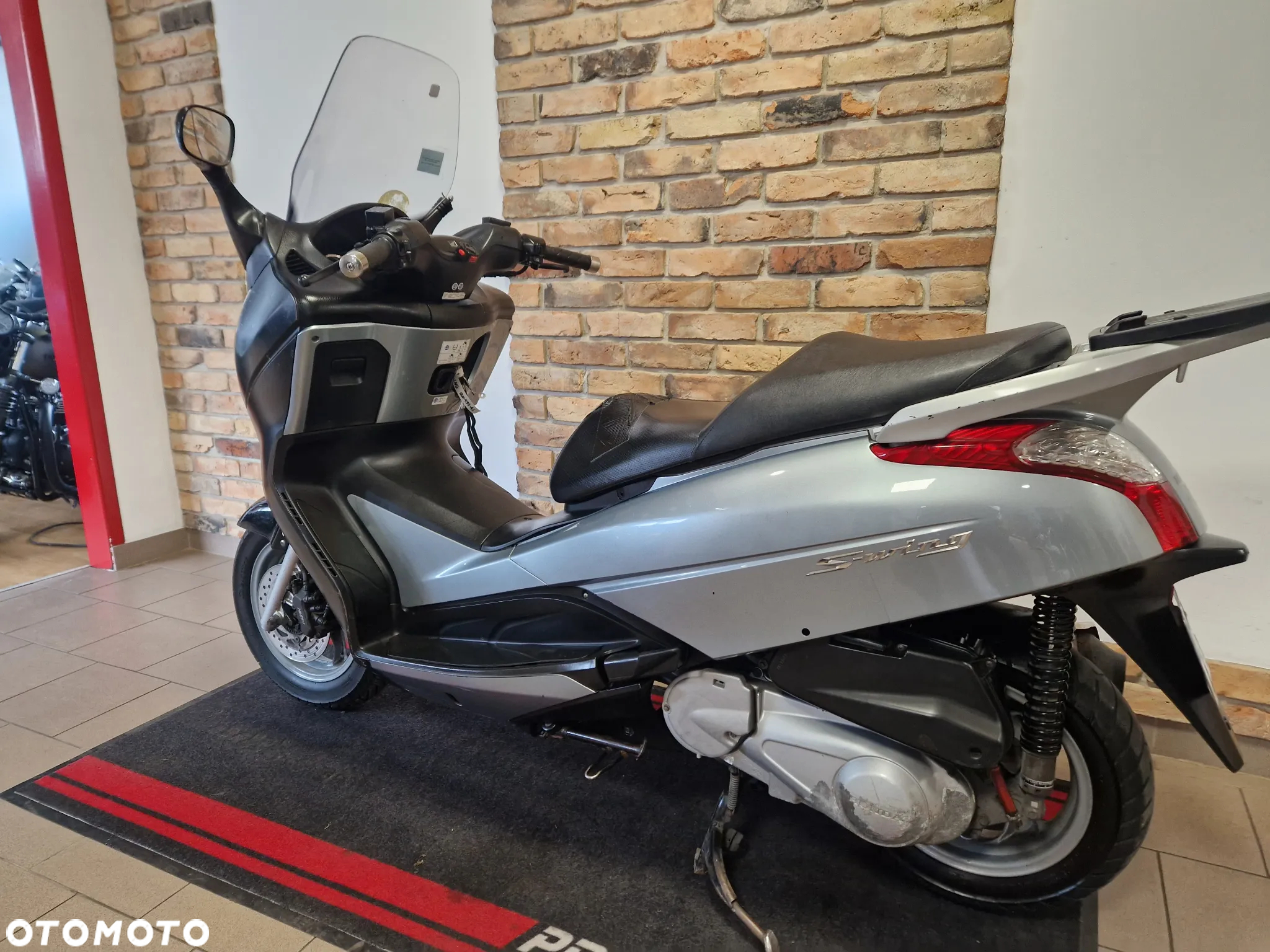 Honda FES - 4