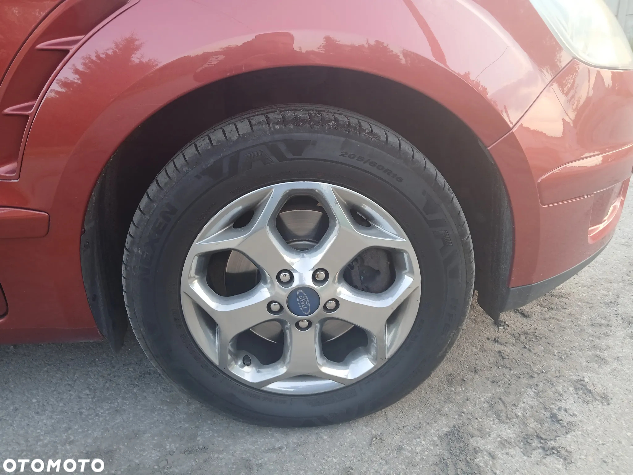 Ford S-Max - 17