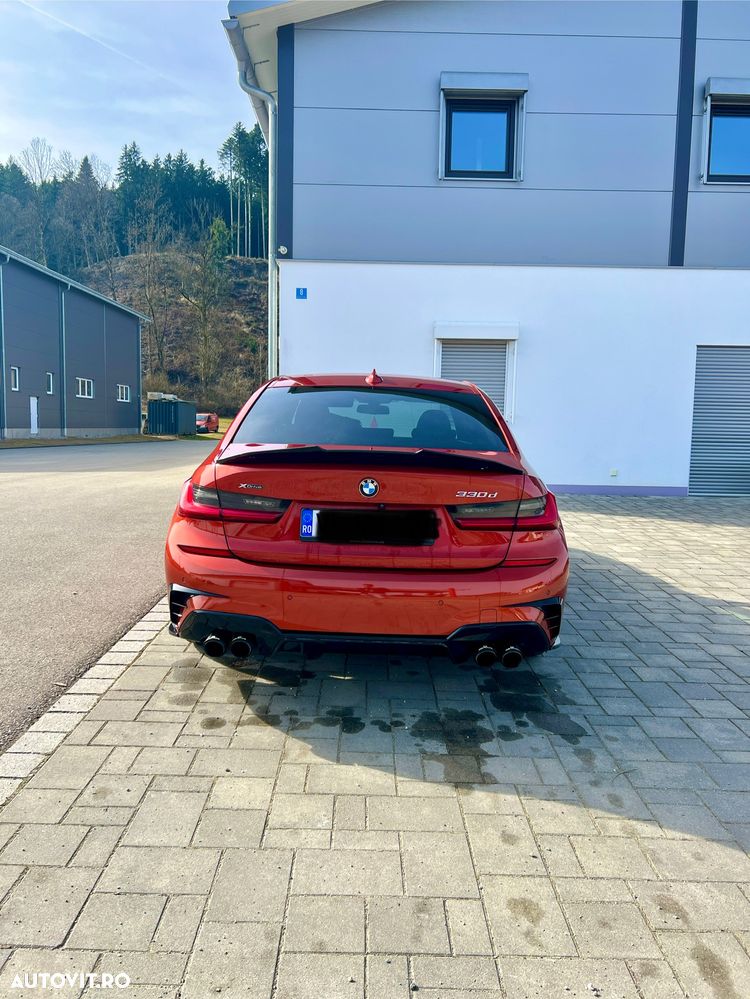 BMW Seria 3 330d xDrive AT - 4