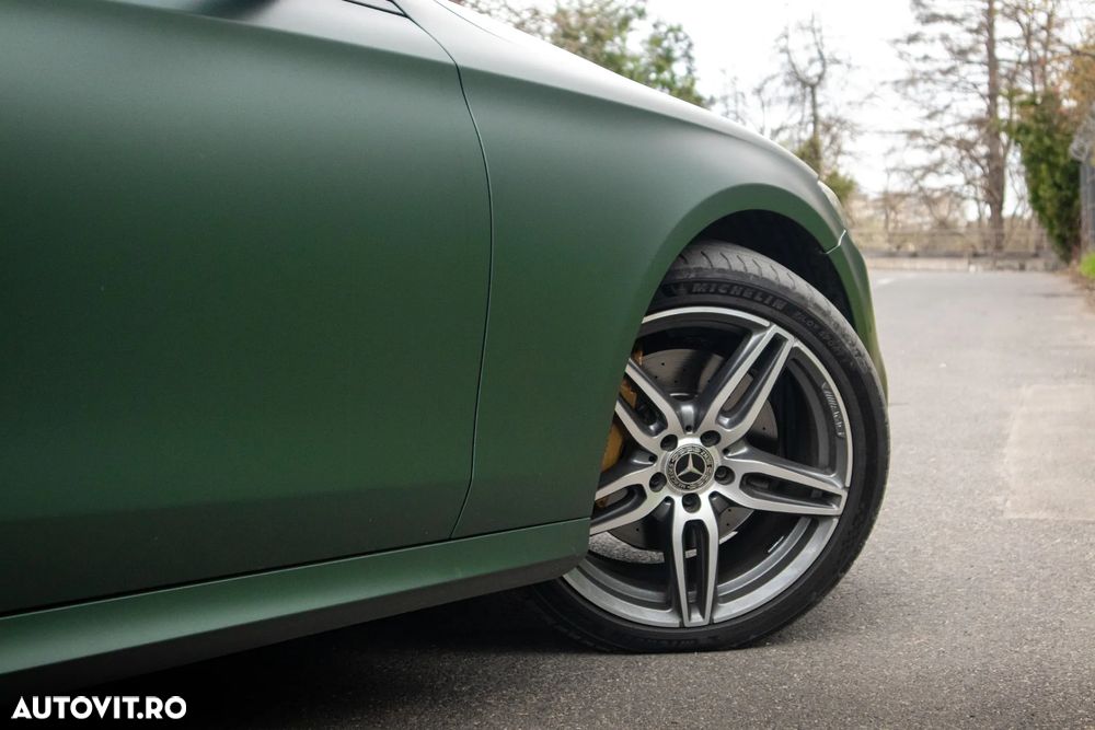 Mercedes-Benz E 220 d 9G-TRONIC - 4