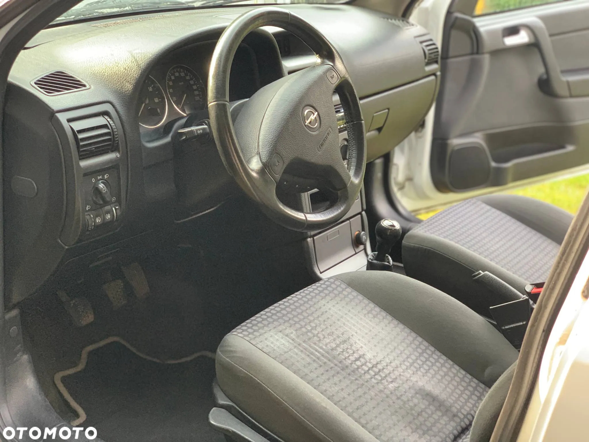 Opel Astra II 1.6 Elegance - 4
