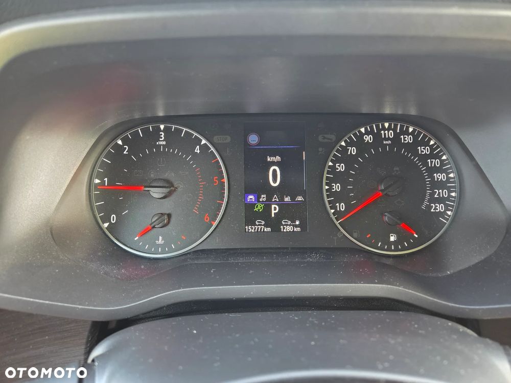 Renault Trafic 2.0 dCi - 8