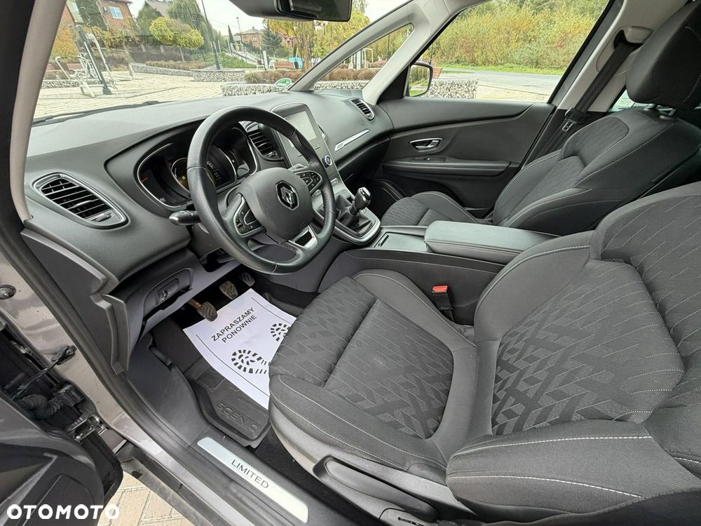 Renault Grand Scenic - 17