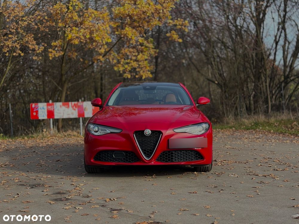 Alfa Romeo Giulia 2.0 Turbo 16V AT8-Q4 Ti - 2