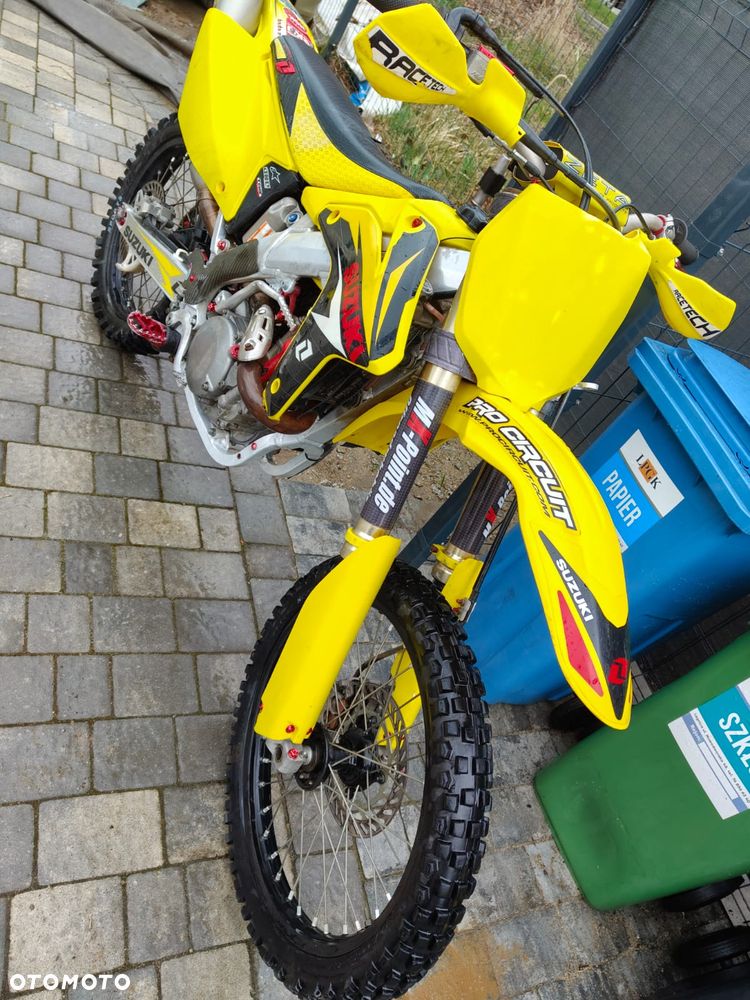 Suzuki RM-Z - 7