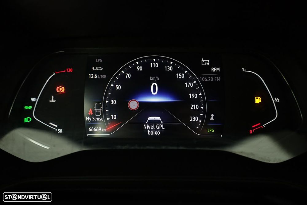 Renault Captur 1.0 TCe Techno Bi-Fuel - 16