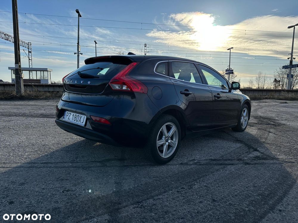 Volvo V40 D2 Momentum - 7