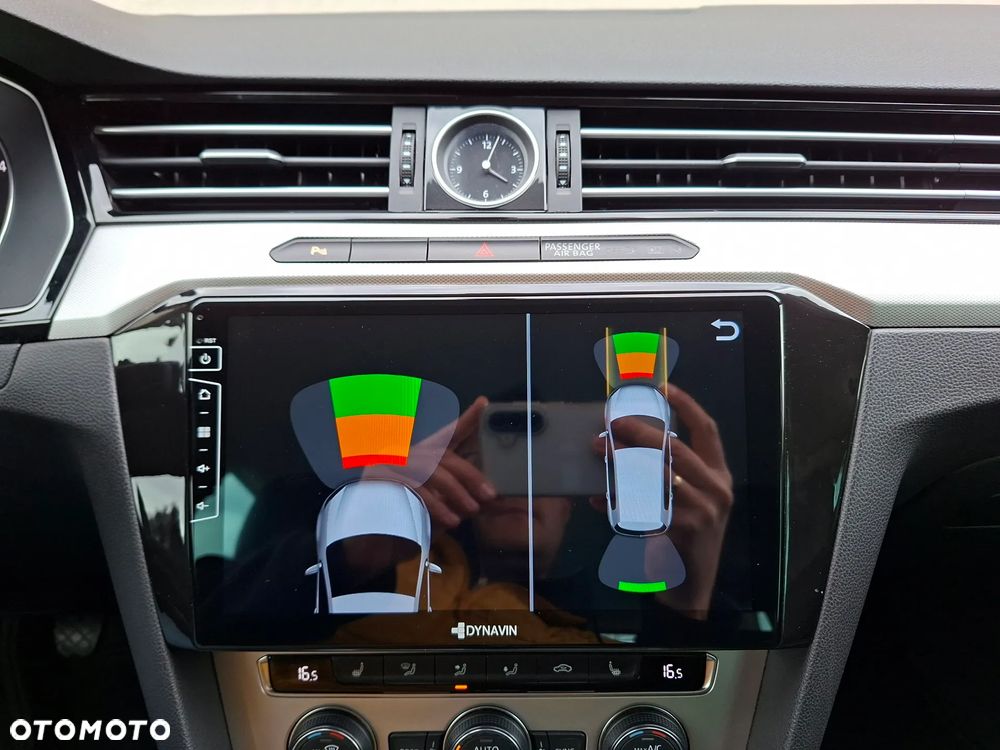 Volkswagen Passat - 31